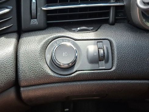 Used 2014 Chevrolet Malibu LT FWD image 23