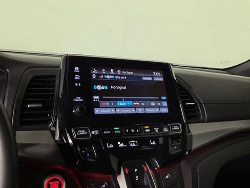 Used 2023 Honda Odyssey Sport image 18