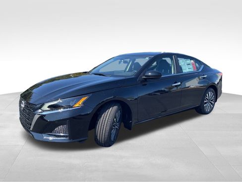 New 2025 Nissan Altima 2.5 SV w/ SV Premium Package image 4