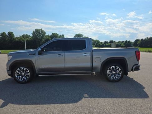Used 2024 GMC Sierra 1500 Denali w/ Denali Reserve Package AWD/4WD image 10