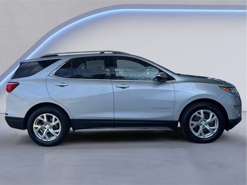 Used 2019 Chevrolet Equinox LT FWD image 7