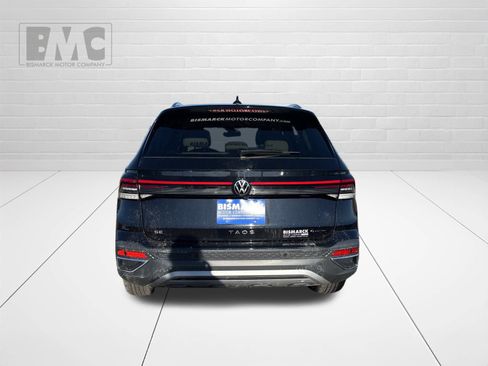 New 2026 Volkswagen Taos SE AWD/4WD image 6