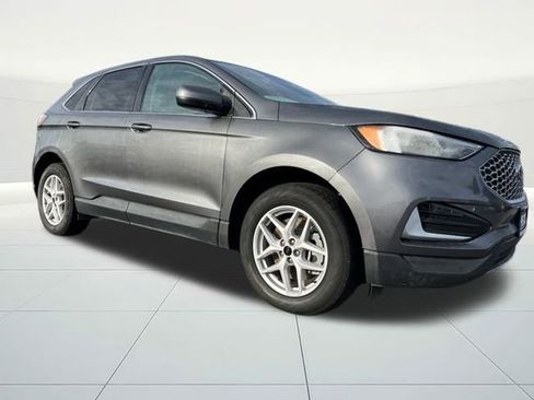 Used 2023 Ford Edge SEL image 7
