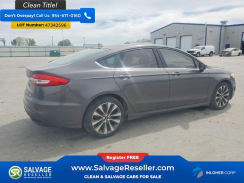 Used 2019 Ford Fusion SE AWD/4WD image 4