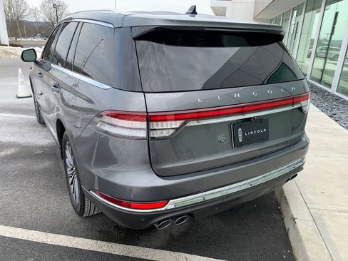 Certified 2024 Lincoln Aviator AWD w/ Premium Package image 3