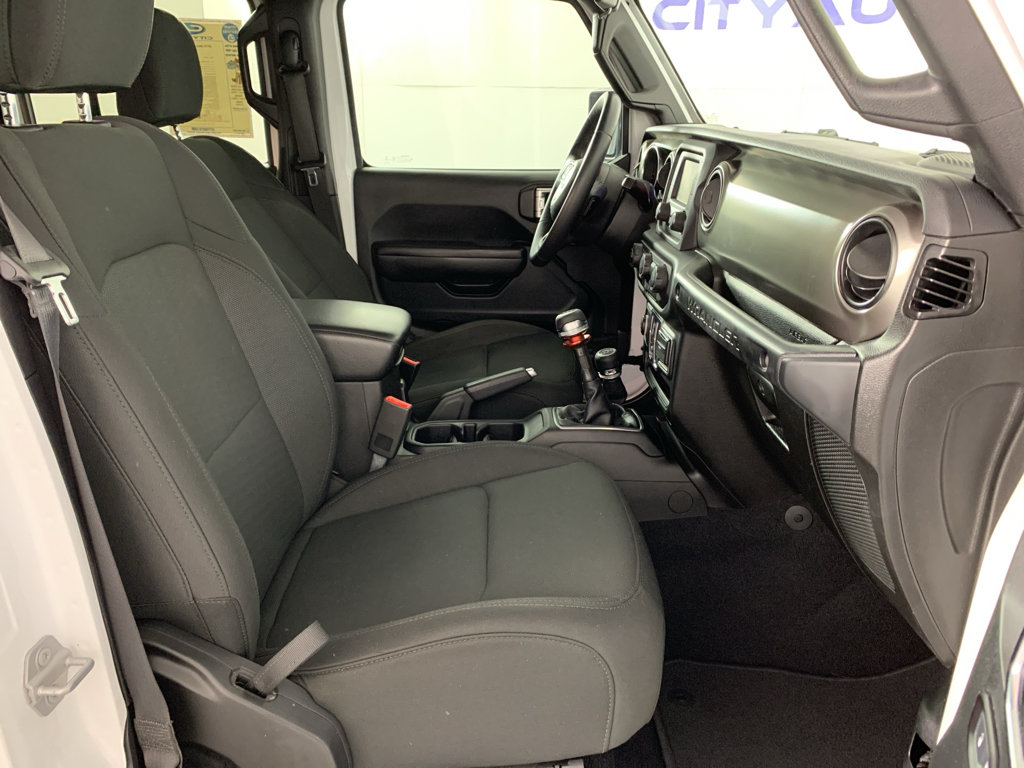 Used 2018 Jeep Wrangler Unlimited Sport S AWD/4WD image 40