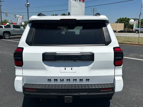 New 2026 Toyota 4Runner SR5 RWD image 4