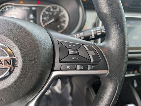 Used 2019 Nissan Kicks SV image 20