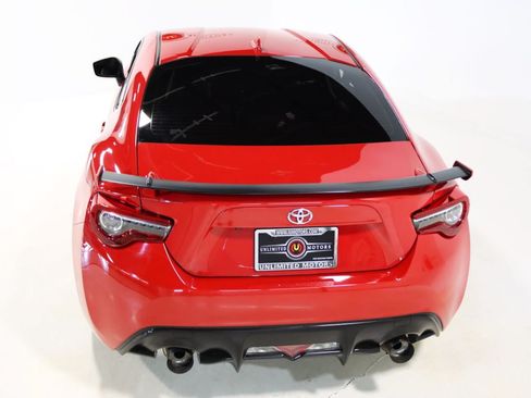 Used 2020 Toyota 86 RWD image 29