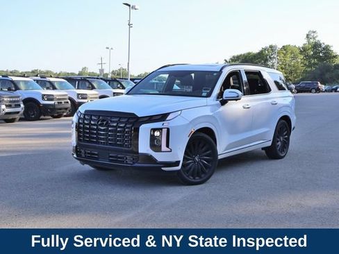 Used 2025 Hyundai Palisade Calligraphy AWD/4WD image 2