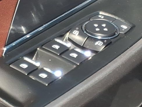 Used 2023 Ford F150 Lariat AWD/4WD image 21