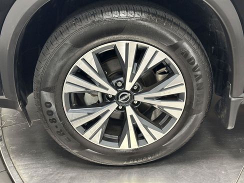 Used 2023 Nissan Rogue SV w/ SV Premium B Package AWD/4WD image 18
