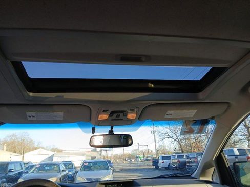 Used 2012 Toyota Sienna XLE image 10