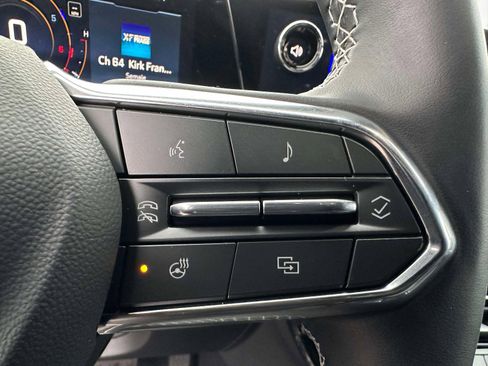 Certified 2025 Chevrolet Traverse LT w/ Driver Confidence Package image 16