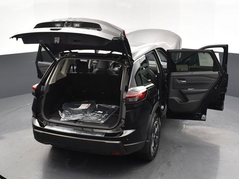 New 2026 Nissan Rogue SV w/ SV Premium Package image 33