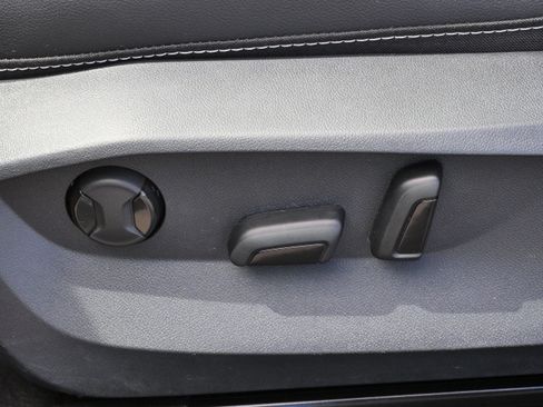 Used 2023 Volkswagen Taos SEL AWD/4WD image 20