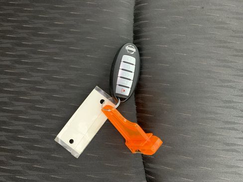 Used 2020 Nissan Rogue SV w/ Premium Package image 43