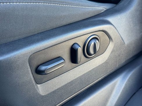 Used 2021 GMC Sierra 1500 SLE w/ Preferred Package image 35