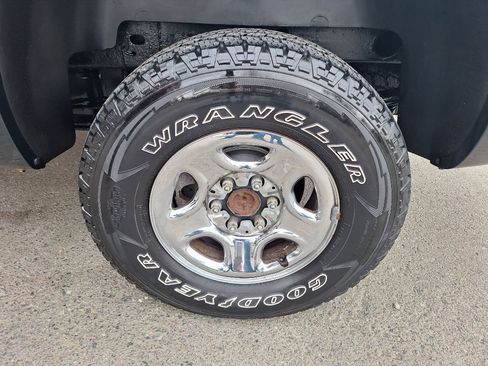 Used 2001 Chevrolet Silverado 1500 LS w/ Off-Road Chassis Pkg image 27