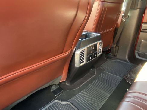 Used 2019 Ford F150 Platinum w/ Equipment Group 701A Luxury image 3