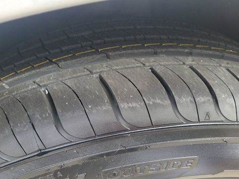 Certified 2021 Toyota Sienna Limited image 34