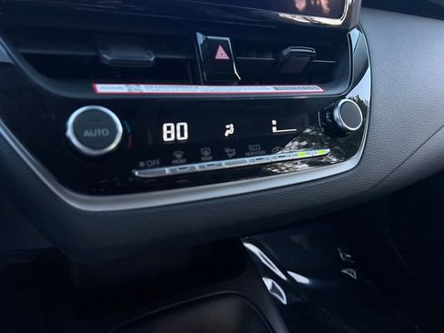 Used 2025 Toyota Corolla LE image 23