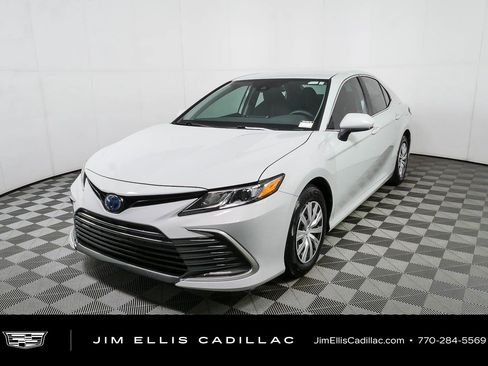 Used 2024 Toyota Camry LE FWD image 24