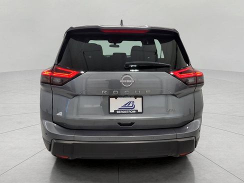 Used 2025 Nissan Rogue SV image 25