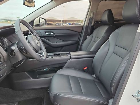 Used 2023 Nissan Rogue SL w/ SL Premium Package FWD image 15
