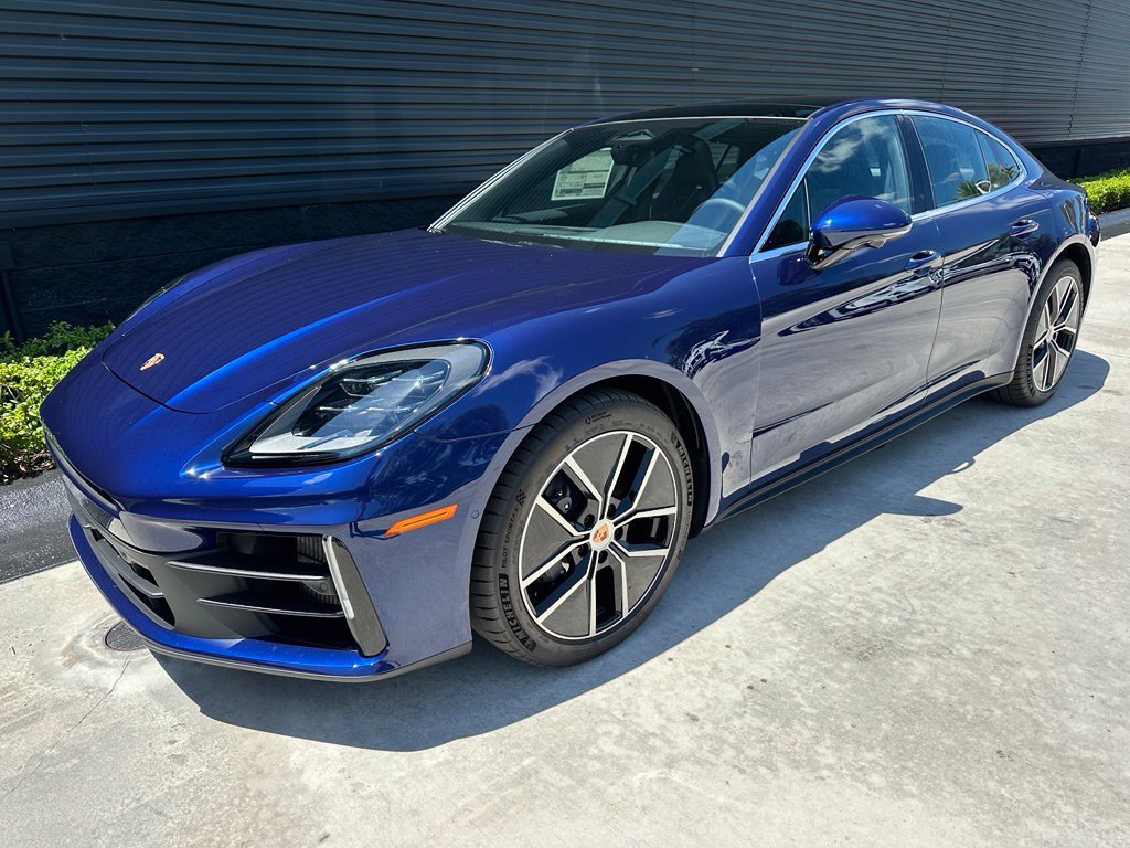 Used 2026 Porsche Panamera RWD image 7