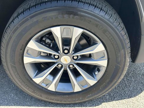 Used 2026 Chevrolet Equinox LT w/ Safety and Technology Package FWD image 29