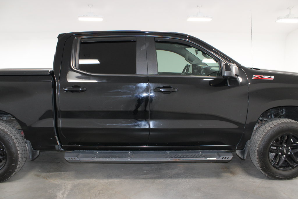Used 2020 Chevrolet Silverado 1500 LT Trail Boss AWD/4WD image 11