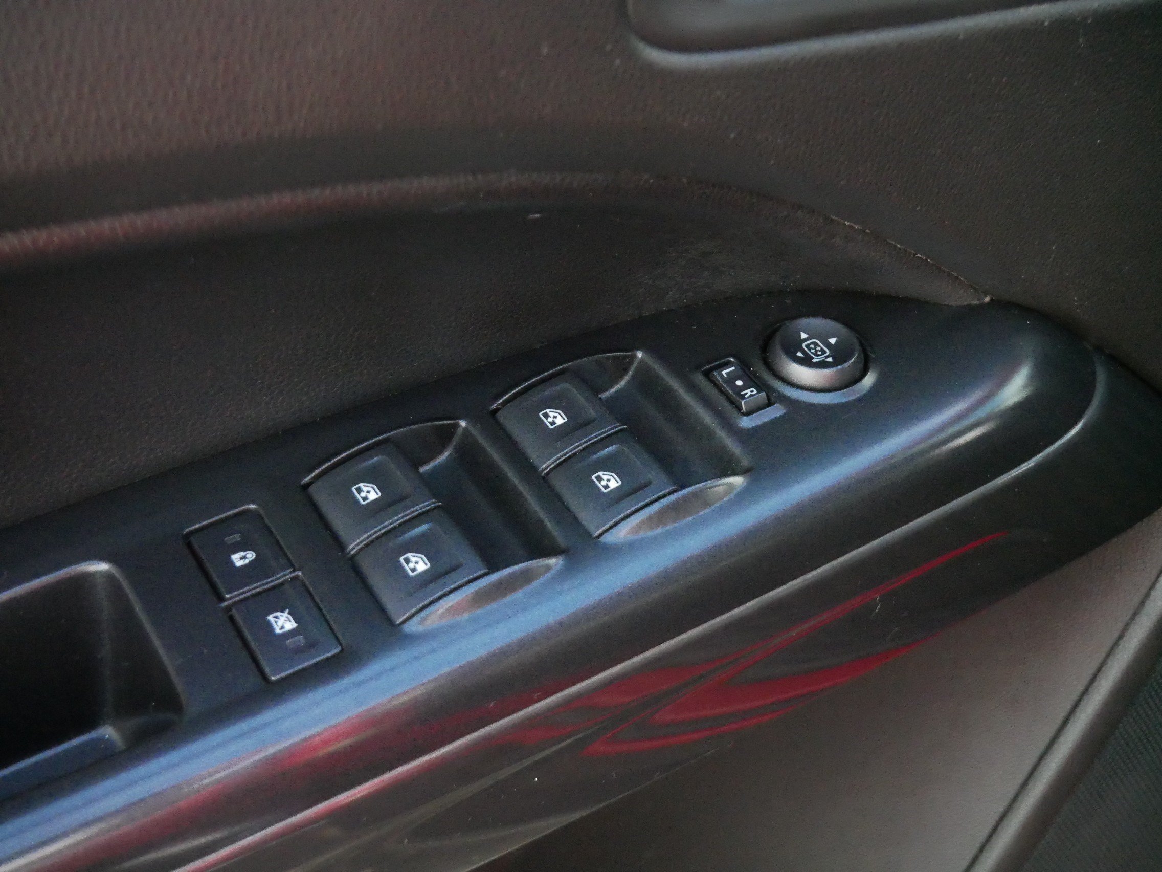 Used 2015 GMC Canyon SLE w/ All-Terrain Package AWD/4WD image 19
