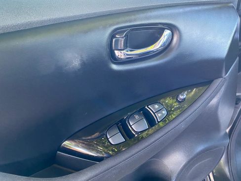 Used 2025 Nissan Leaf SV Plus image 25