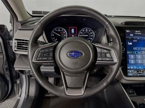 Used 2025 Subaru Outback Limited AWD/4WD image 3