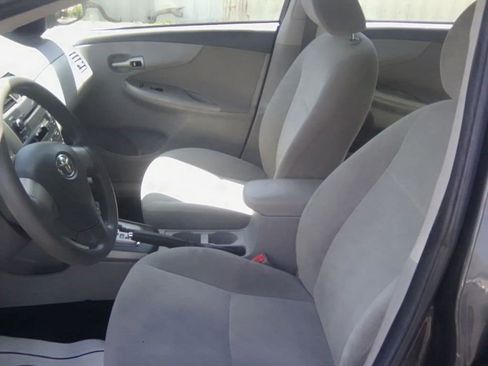 Used 2010 Toyota Corolla FWD image 9
