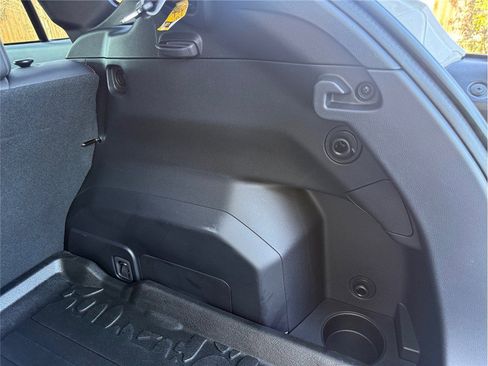 Used 2024 Subaru Crosstrek 2.5i Limited w/ Crosstrek Mirror Package image 40