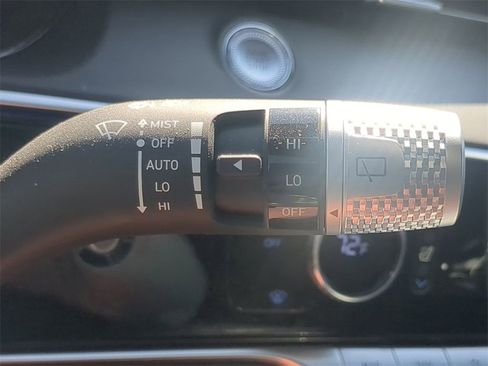 Used 2025 Genesis GV70 3.5T Sport w/ Sport Advanced Package image 27