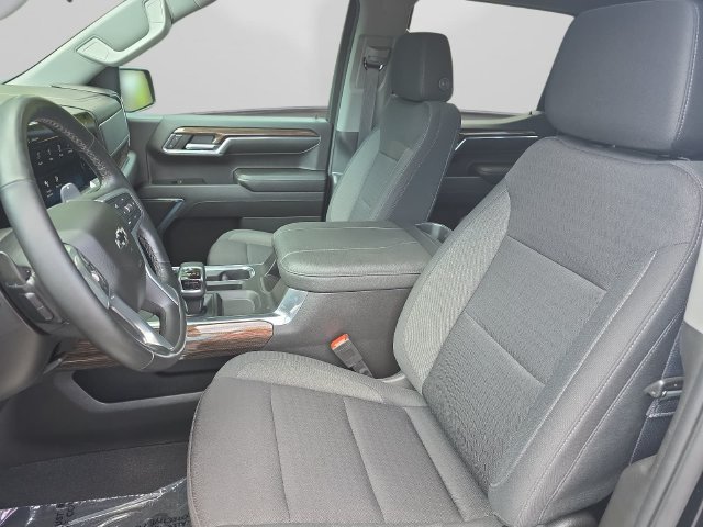 Used 2023 Chevrolet Silverado 1500 RST AWD/4WD image 17