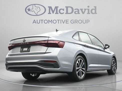 Used 2025 Volkswagen Jetta Sport FWD image 29
