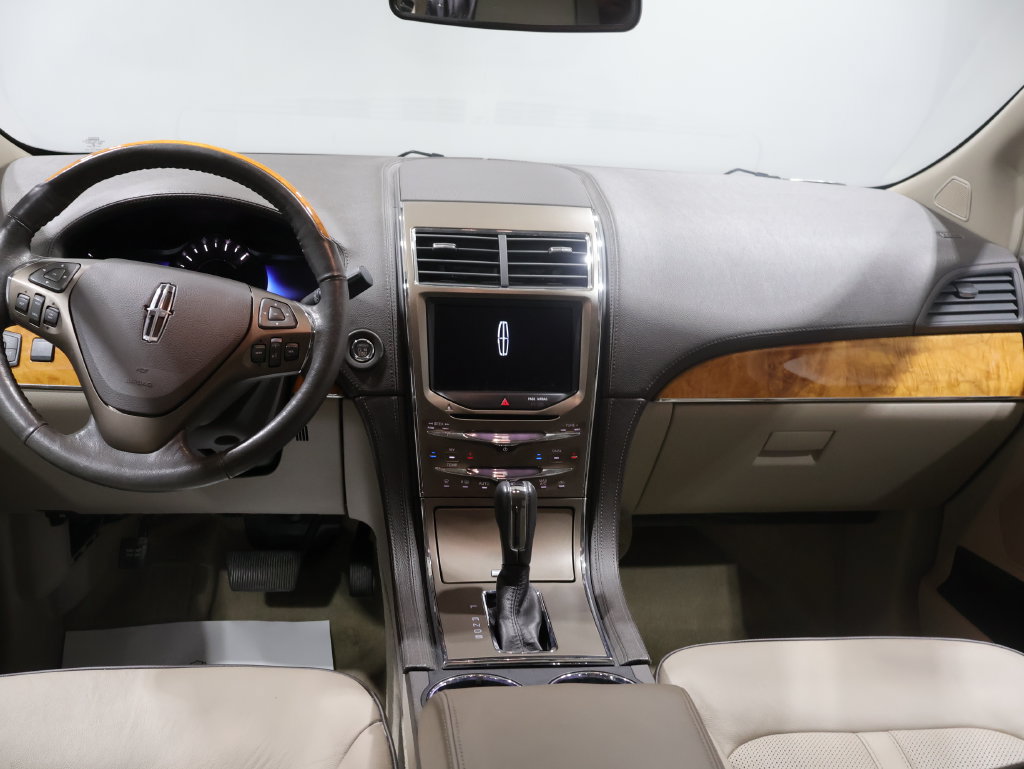 Used 2015 Lincoln MKX AWD w/ Equipment Group 101A image 18