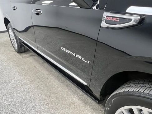 Used 2025 GMC Yukon XL Denali w/ Sun & Power Step Package image 14