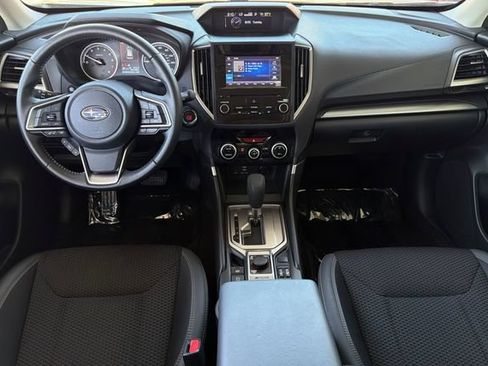 Used 2019 Subaru Forester Premium AWD/4WD image 16