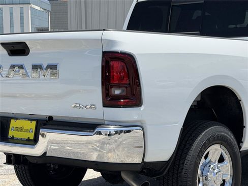Used 2025 RAM 2500 Tradesman AWD/4WD image 10