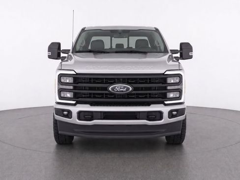Used 2023 Ford F250 XLT w/ Black Appearance Package AWD/4WD image 5