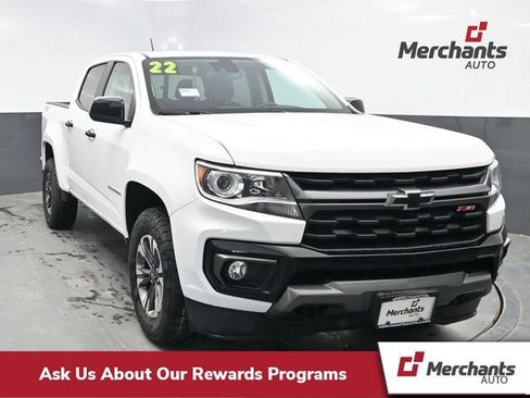 Used 2022 Chevrolet Colorado Z71 w/ Safety Package AWD/4WD image 1