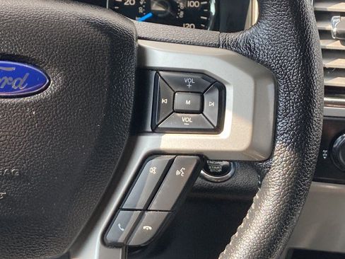 Used 2015 Ford F150 Lariat w/ Equipment Group 502A Luxury AWD/4WD image 17