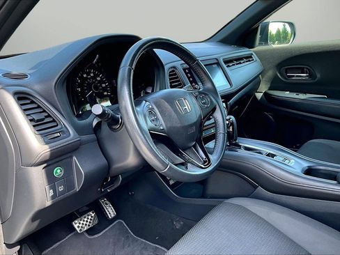 Used 2019 Honda HR-V Sport image 18