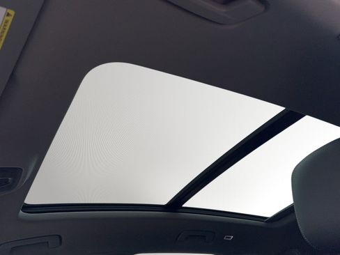 New 2025 Audi Q6 e-tron Premium image 18