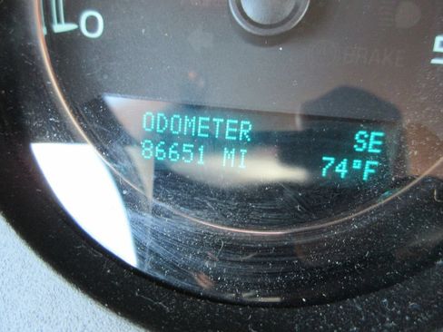 Used 2014 GMC Sierra 3500 Denali AWD/4WD image 29